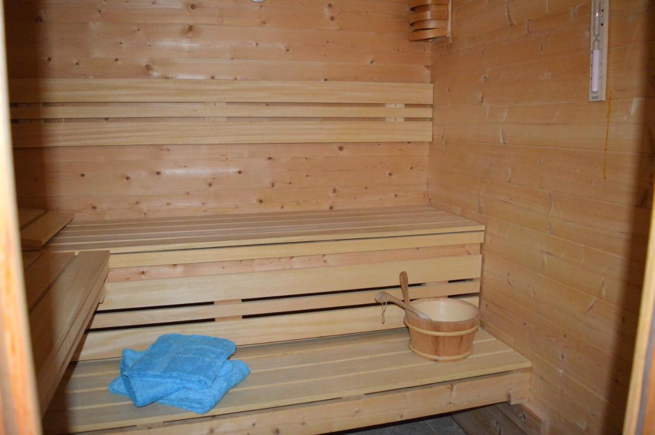 Gite De La Courtaudiere Le Petit-Pressigny Exterior foto